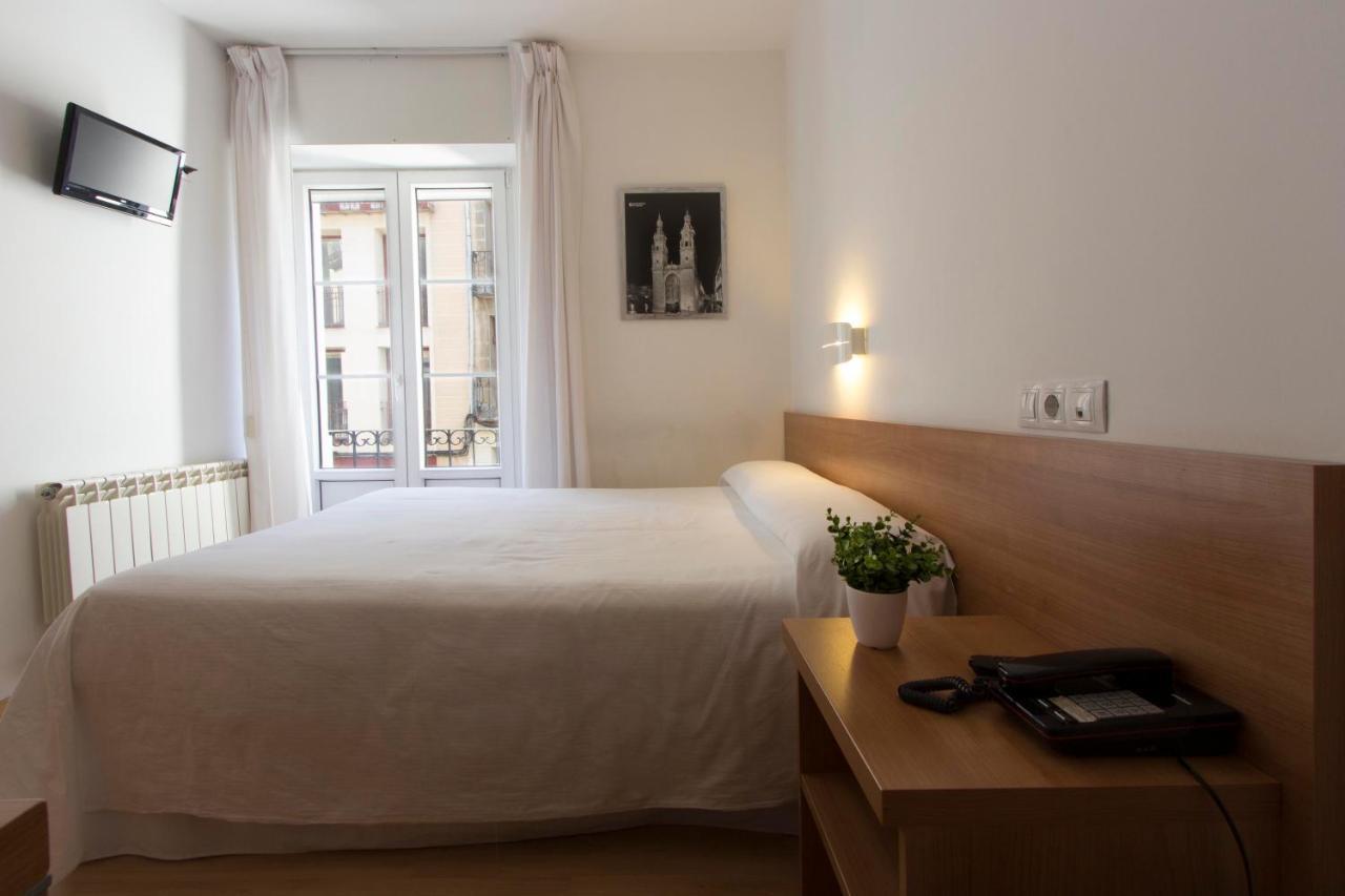 Hostal La Numantina لوغرونيو المظهر الخارجي الصورة