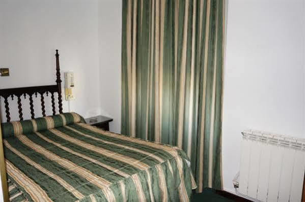 Hostal La Numantina لوغرونيو المظهر الخارجي الصورة