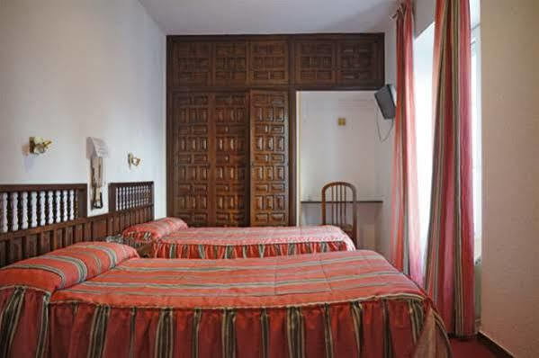 Hostal La Numantina لوغرونيو المظهر الخارجي الصورة
